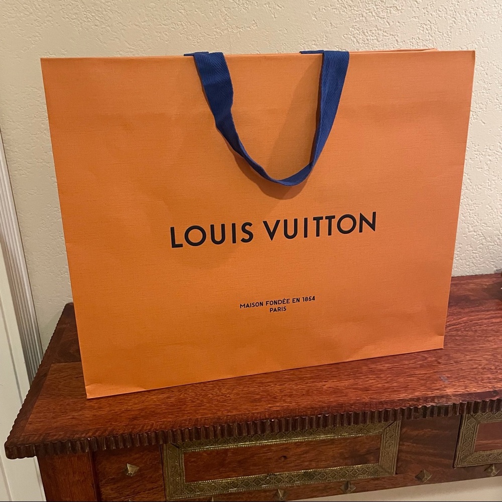 BRAND NEW Louis Vuitton Shopping Bag